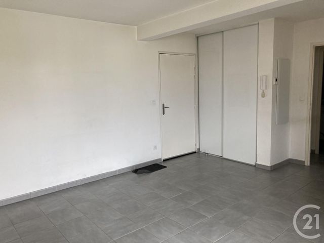 Afficher la photo en grand Appartement F2 à vendre - 2 pièces - 43.34 m2 - GIGEAN - 34 - LANGUEDOC-ROUSSILLON - Century 21 Alizés - Puig Immobilier