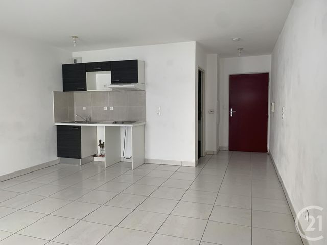 Appartement F1 à louer - 1 pièce - 31.48 m2 - SETE - 34 - LANGUEDOC-ROUSSILLON - Century 21 Alizés - Puig Immobilier