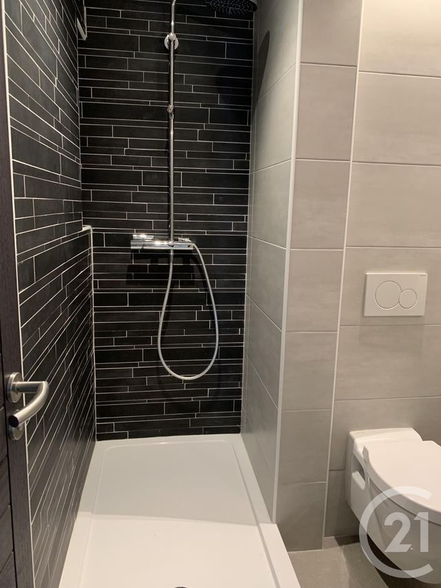 Afficher la photo en grand commerce à louer - 77.62 m2 - FRONTIGNAN - 34 - LANGUEDOC-ROUSSILLON - Century 21 Alizés - Puig Immobilier