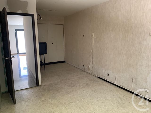 Afficher la photo en grand commerce à louer - 77.62 m2 - FRONTIGNAN - 34 - LANGUEDOC-ROUSSILLON - Century 21 Alizés - Puig Immobilier