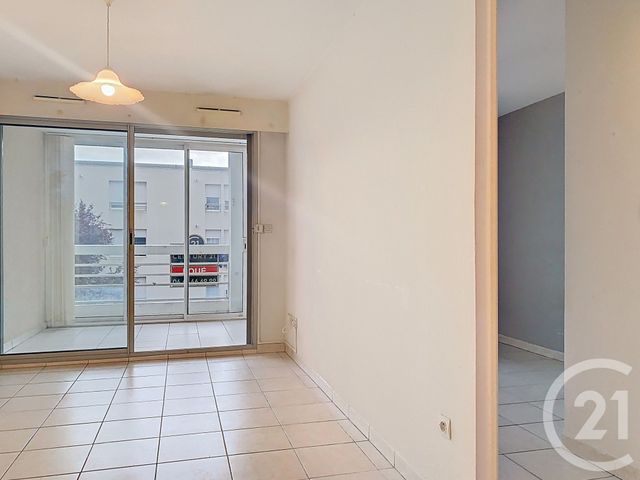 Appartement F2 à louer - 2 pièces - 24.68 m2 - SETE - 34 - LANGUEDOC-ROUSSILLON - Century 21 Alizés - Puig Immobilier