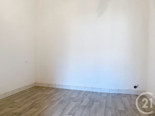 Afficher la photo en grand Appartement F2 à louer - 2 pièces - 25.07 m2 - SETE - 34 - LANGUEDOC-ROUSSILLON - Century 21 Alizés - Puig Immobilier