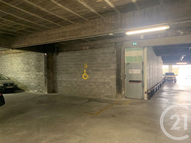 parking à louer - 12.5 m2 - SETE - 34 - LANGUEDOC-ROUSSILLON - Century 21 Alizés - Puig Immobilier