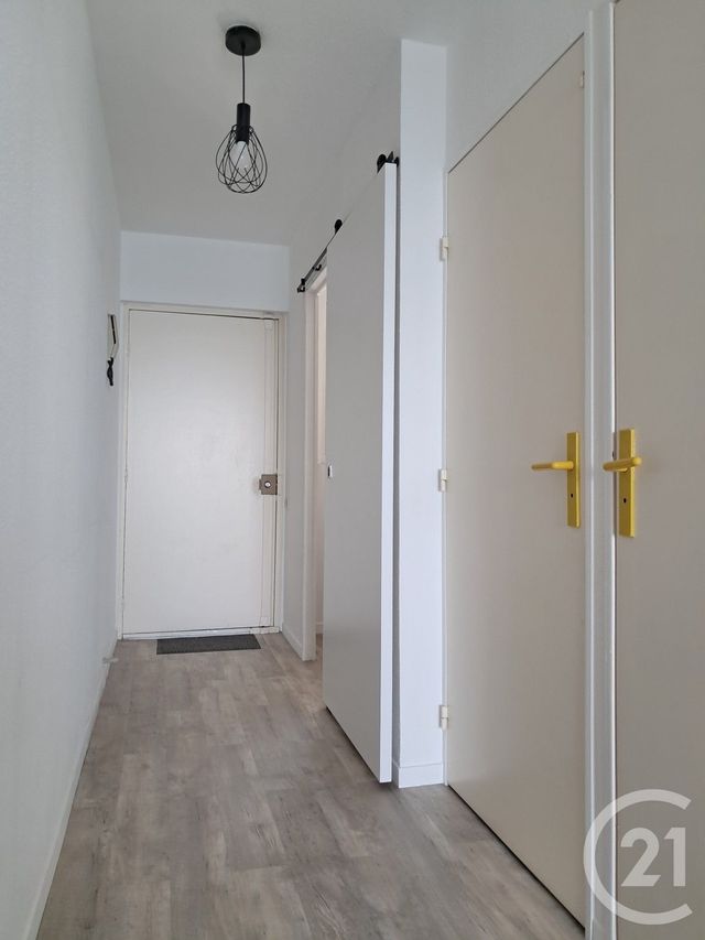 Afficher la photo en grand Appartement F2 à louer - 2 pièces - 30.74 m2 - SETE - 34 - LANGUEDOC-ROUSSILLON - Century 21 Alizés - Puig Immobilier