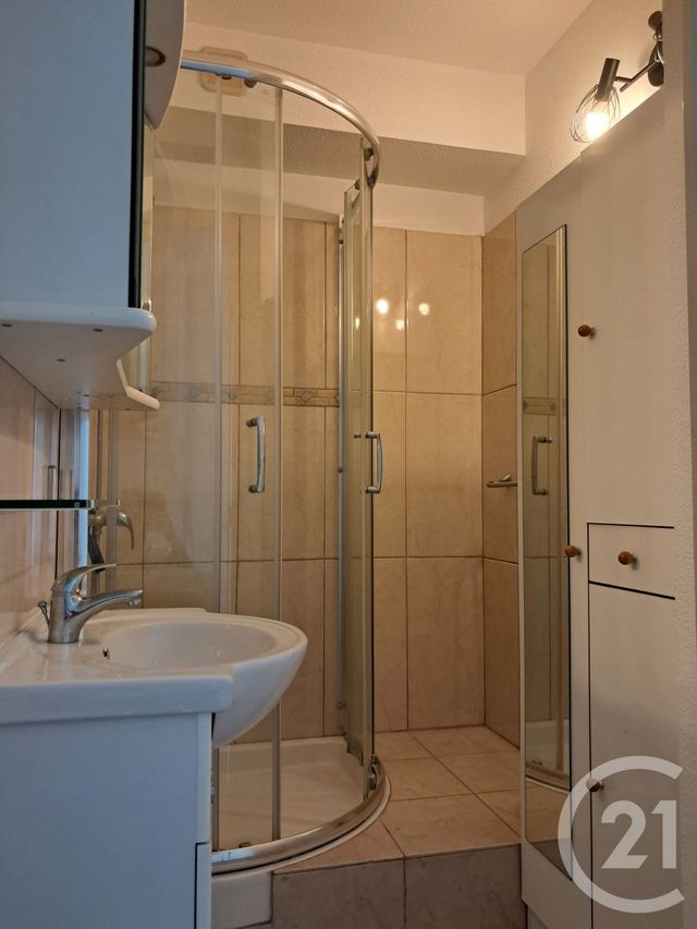 Afficher la photo en grand Appartement F2 à louer - 2 pièces - 30.74 m2 - SETE - 34 - LANGUEDOC-ROUSSILLON - Century 21 Alizés - Puig Immobilier