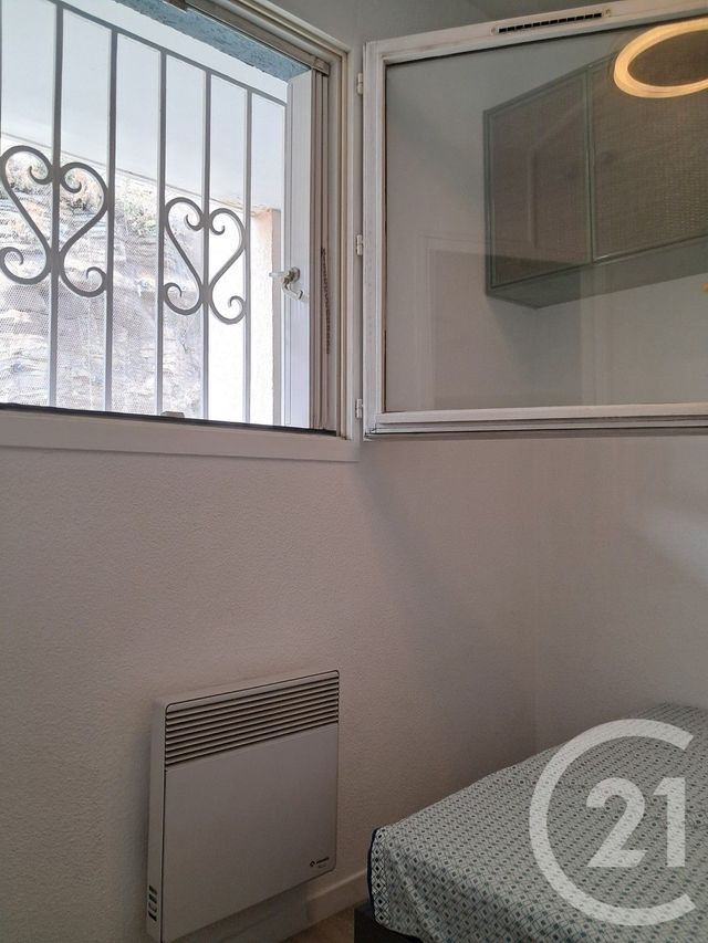 Afficher la photo en grand Appartement F2 à louer - 2 pièces - 30.74 m2 - SETE - 34 - LANGUEDOC-ROUSSILLON - Century 21 Alizés - Puig Immobilier