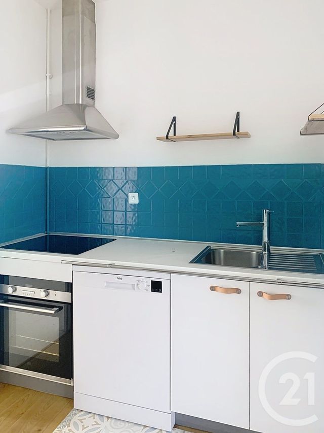 Appartement F3 à louer - 3 pièces - 71.08 m2 - SETE - 34 - LANGUEDOC-ROUSSILLON - Century 21 Alizés - Puig Immobilier