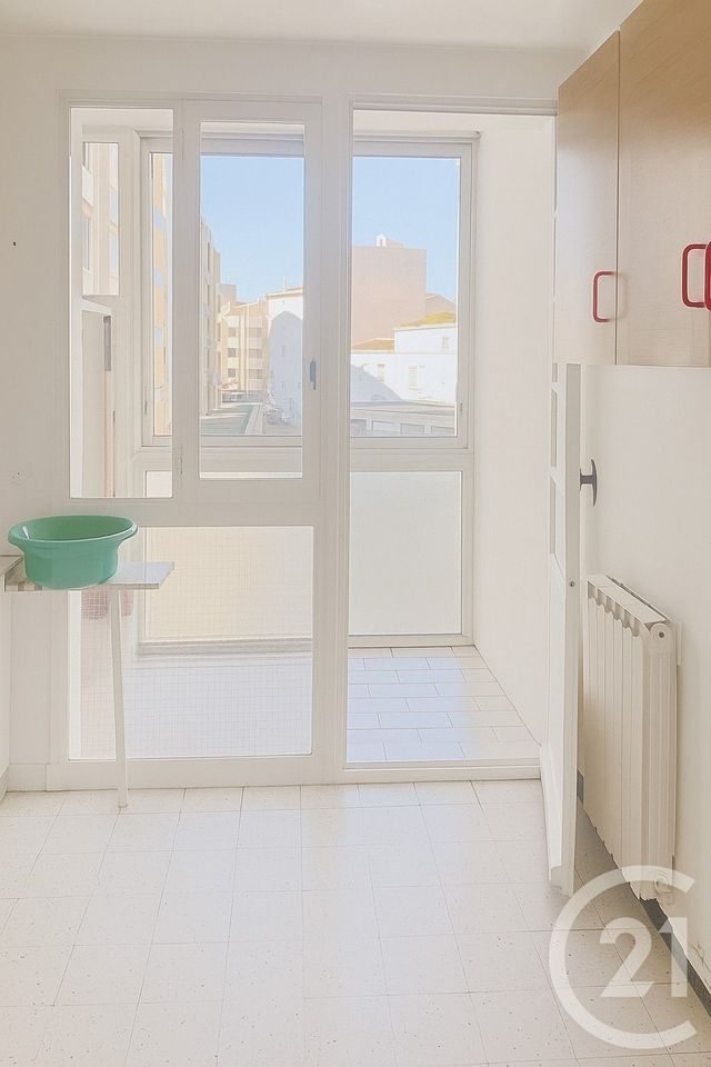 Appartement F3 à louer - 3 pièces - 56.55 m2 - SETE - 34 - LANGUEDOC-ROUSSILLON - Century 21 Alizés - Puig Immobilier