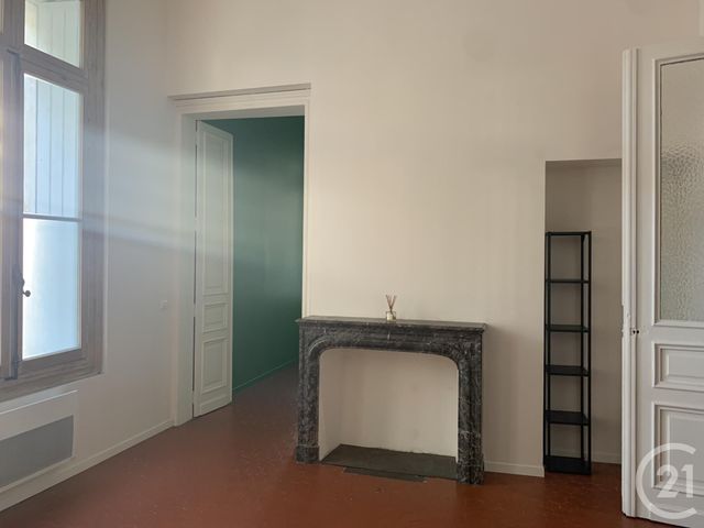 Afficher la photo en grand Appartement F2 à louer - 2 pièces - 40.3 m2 - SETE - 34 - LANGUEDOC-ROUSSILLON - Century 21 Alizés - Puig Immobilier