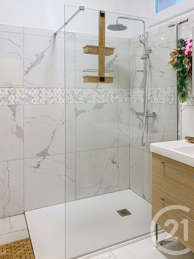 Afficher la photo en grand Appartement F3 à louer - 3 pièces - 71.07 m2 - SETE - 34 - LANGUEDOC-ROUSSILLON - Century 21 Alizés - Puig Immobilier