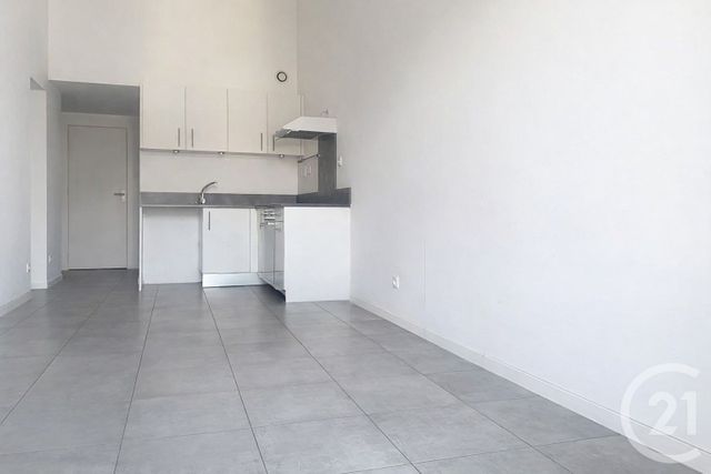 Appartement F2 à louer - 2 pièces - 42.23 m2 - MEZE - 34 - LANGUEDOC-ROUSSILLON - Century 21 Alizés - Puig Immobilier