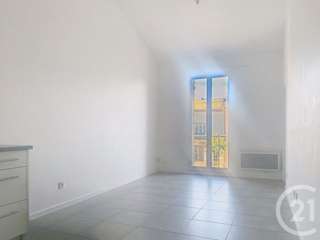 Appartement F2 à louer - 2 pièces - 42.23 m2 - MEZE - 34 - LANGUEDOC-ROUSSILLON - Century 21 Alizés - Puig Immobilier