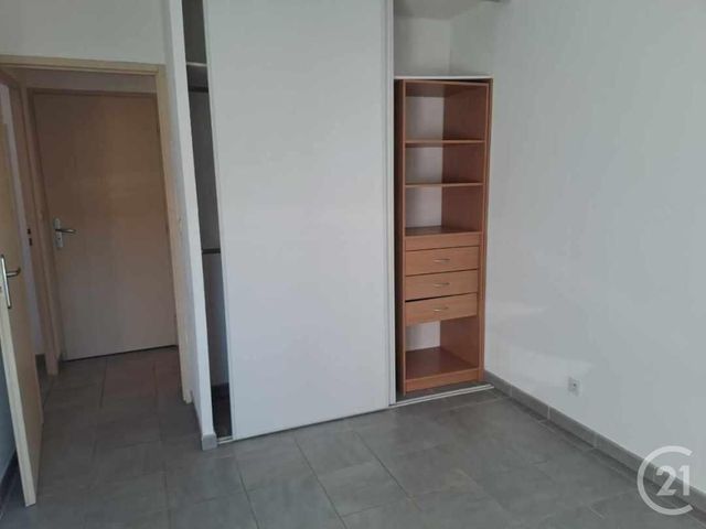 Appartement F2 à louer - 2 pièces - 42.94 m2 - GIGEAN - 34 - LANGUEDOC-ROUSSILLON - Century 21 Alizés - Puig Immobilier