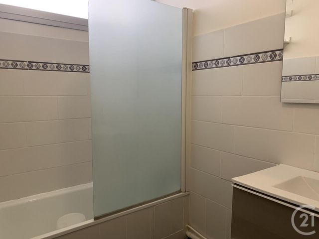 Appartement Studio à louer - 1 pièce - 27.17 m2 - SETE - 34 - LANGUEDOC-ROUSSILLON - Century 21 Alizés - Puig Immobilier