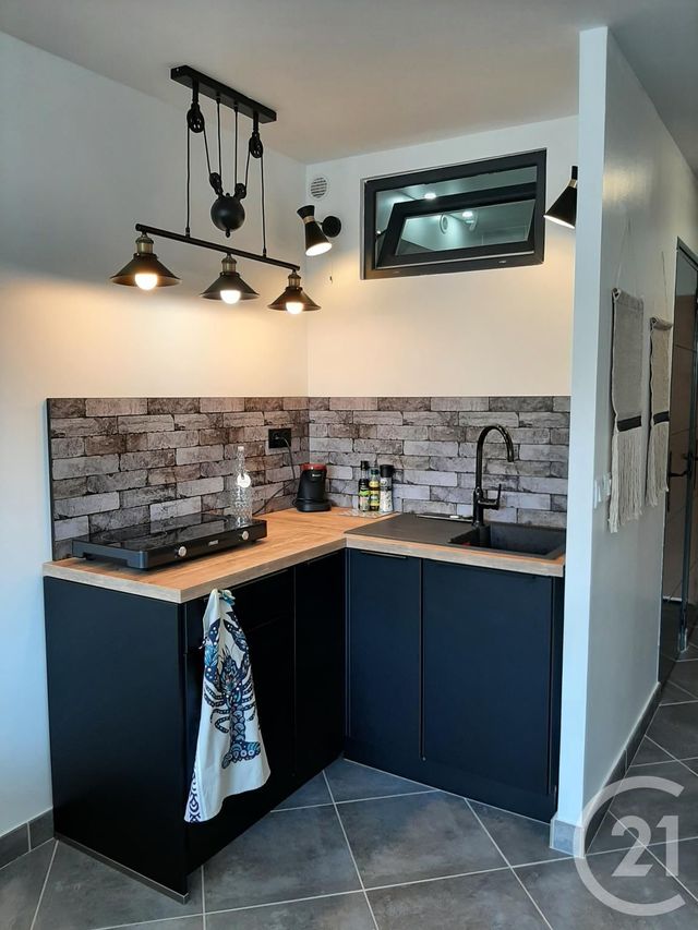 Appartement F1 à louer - 1 pièce - 26.36 m2 - SETE - 34 - LANGUEDOC-ROUSSILLON - Century 21 Alizés - Puig Immobilier