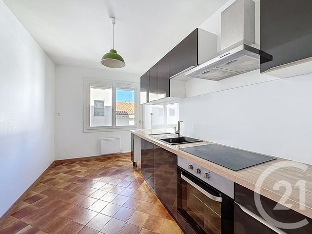 Appartement F3 à vendre - 3 pièces - 64.37 m2 - SETE - 34 - LANGUEDOC-ROUSSILLON - Century 21 Alizés - Puig Immobilier
