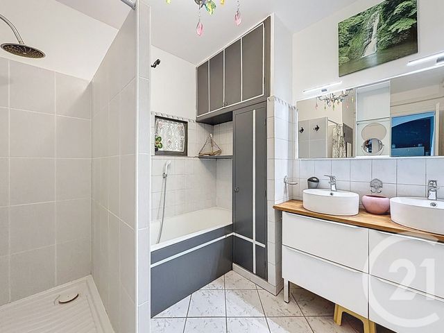 Appartement T4 à vendre - 4 pièces - 97.72 m2 - SETE - 34 - LANGUEDOC-ROUSSILLON - Century 21 Alizés - Puig Immobilier