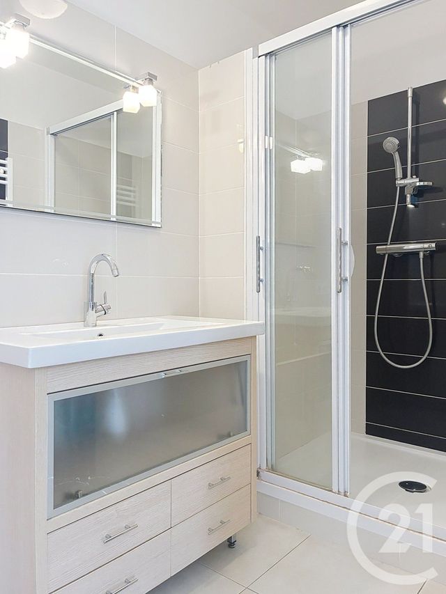 Appartement F3 à louer - 3 pièces - 58.8 m2 - SETE - 34 - LANGUEDOC-ROUSSILLON - Century 21 Alizés - Puig Immobilier