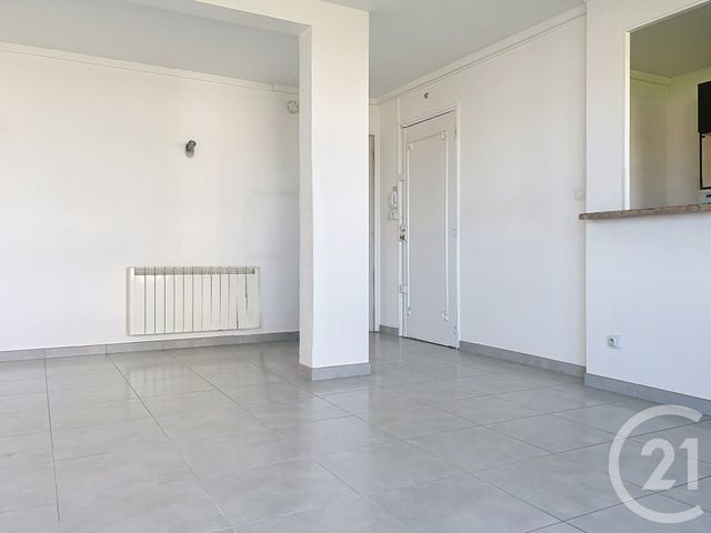 Appartement F3 à louer - 3 pièces - 58.8 m2 - SETE - 34 - LANGUEDOC-ROUSSILLON - Century 21 Alizés - Puig Immobilier
