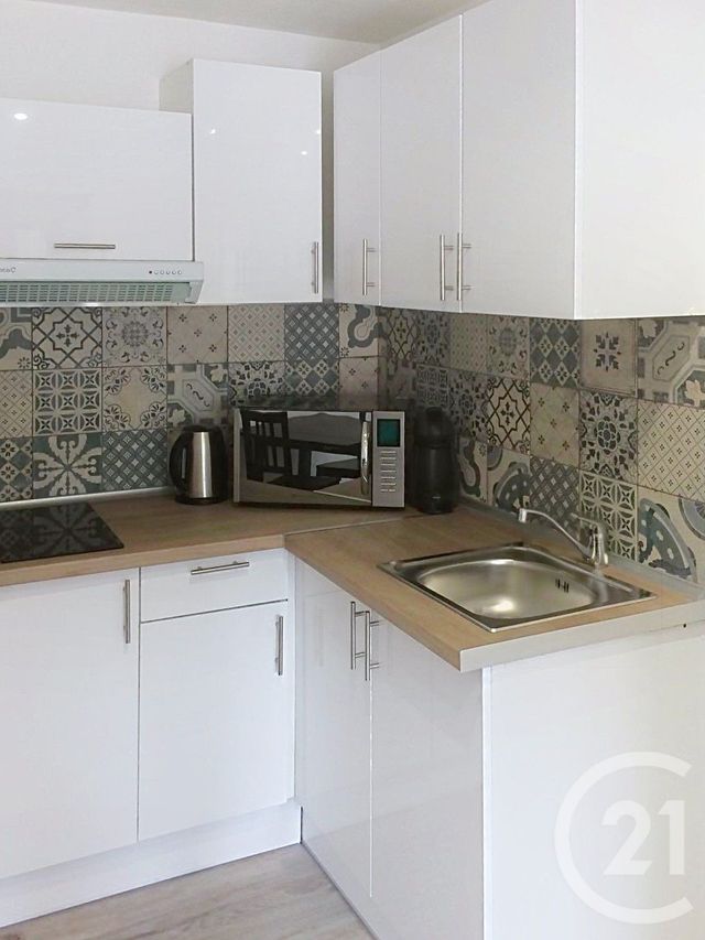 Appartement F2 à louer - 2 pièces - 34.2 m2 - SETE - 34 - LANGUEDOC-ROUSSILLON - Century 21 Alizés - Puig Immobilier