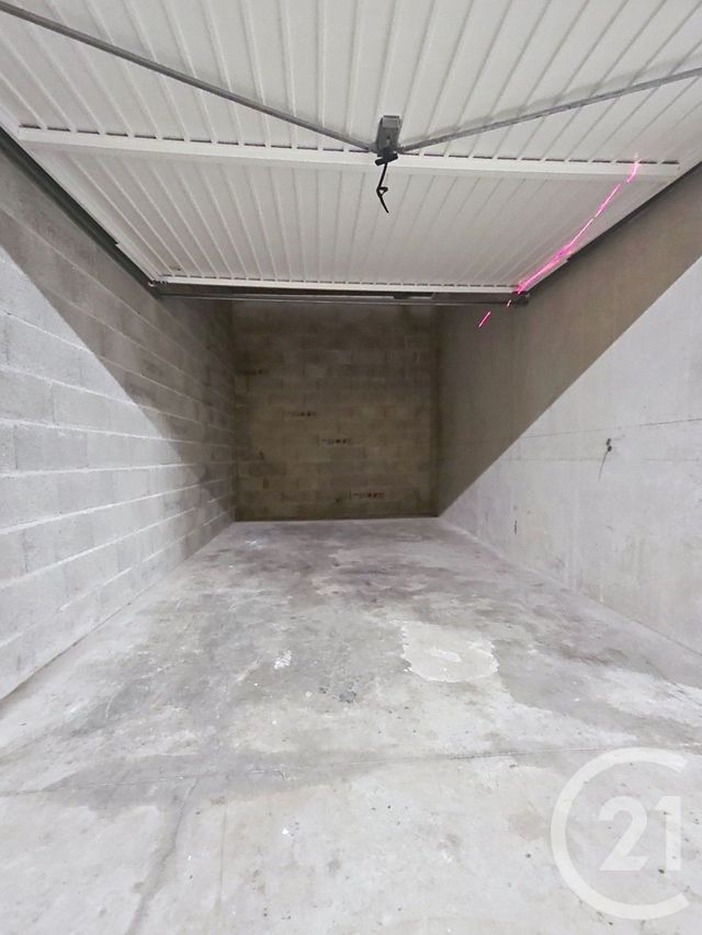 parking à louer - 15.0 m2 - SETE - 34 - LANGUEDOC-ROUSSILLON - Century 21 Alizés - Puig Immobilier