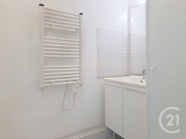 Appartement F2 à vendre - 2 pièces - 30.16 m2 - SETE - 34 - LANGUEDOC-ROUSSILLON - Century 21 Alizés - Puig Immobilier
