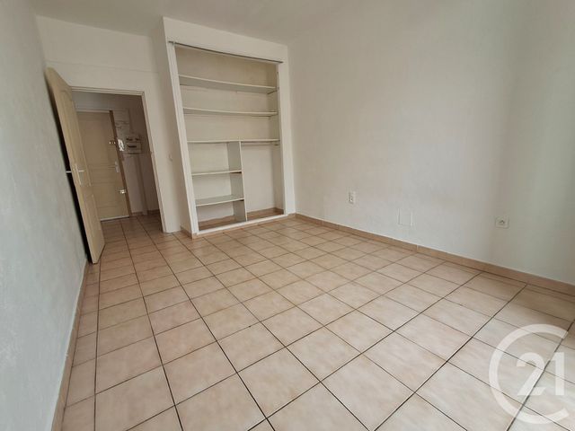 Appartement F2 à louer - 2 pièces - 40.55 m2 - MEZE - 34 - LANGUEDOC-ROUSSILLON - Century 21 Alizés - Puig Immobilier