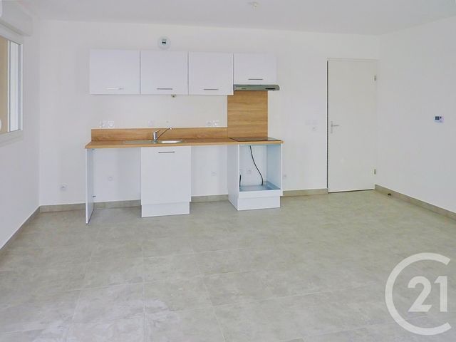 Appartement F3 à louer - 3 pièces - 63.4 m2 - SETE - 34 - LANGUEDOC-ROUSSILLON - Century 21 Alizés - Puig Immobilier