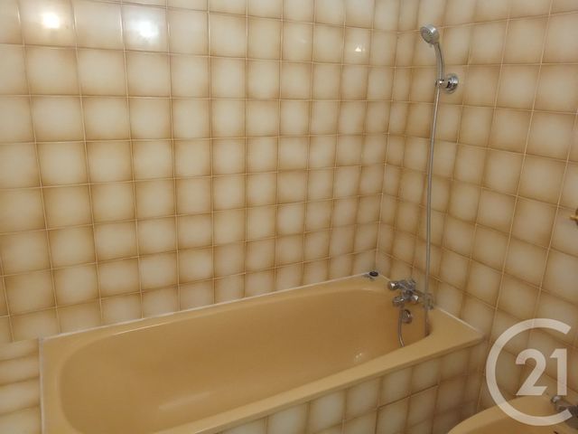Appartement F3 à louer - 3 pièces - 62.9 m2 - SETE - 34 - LANGUEDOC-ROUSSILLON - Century 21 Alizés - Puig Immobilier