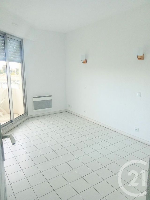 Appartement F3 à louer - 3 pièces - 62.9 m2 - SETE - 34 - LANGUEDOC-ROUSSILLON - Century 21 Alizés - Puig Immobilier