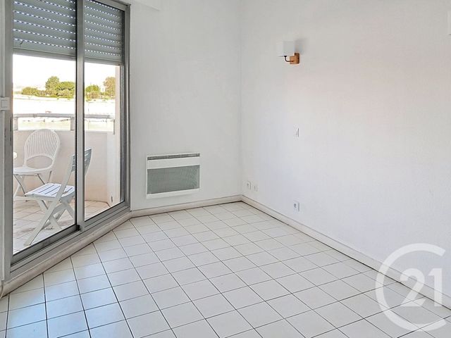 Appartement F3 à louer - 3 pièces - 62.9 m2 - SETE - 34 - LANGUEDOC-ROUSSILLON - Century 21 Alizés - Puig Immobilier