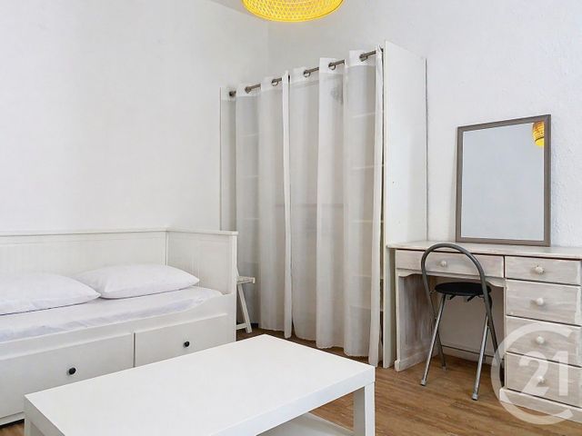 Appartement F2 à louer - 2 pièces - 25.7 m2 - SETE - 34 - LANGUEDOC-ROUSSILLON - Century 21 Alizés - Puig Immobilier