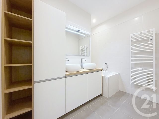 Appartement F5 à louer - 4 pièces - 153.56 m2 - SETE - 34 - LANGUEDOC-ROUSSILLON - Century 21 Alizés - Puig Immobilier