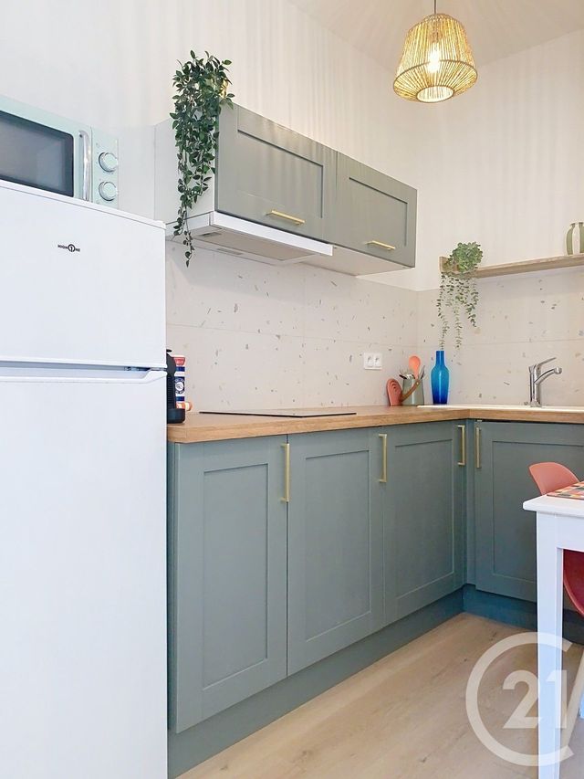 Appartement F1 bis à louer - 2 pièces - 35.08 m2 - SETE - 34 - LANGUEDOC-ROUSSILLON - Century 21 Alizés - Puig Immobilier
