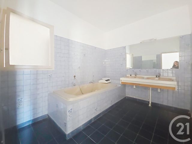 Appartement F4 à vendre - 4 pièces - 157.0 m2 - SETE - 34 - LANGUEDOC-ROUSSILLON - Century 21 Alizés - Puig Immobilier